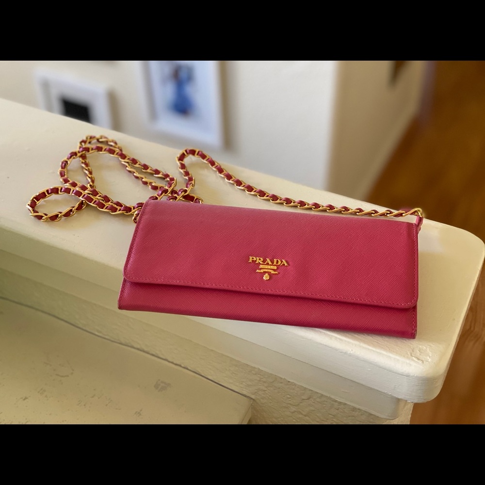 prada wallet on chain saffiano